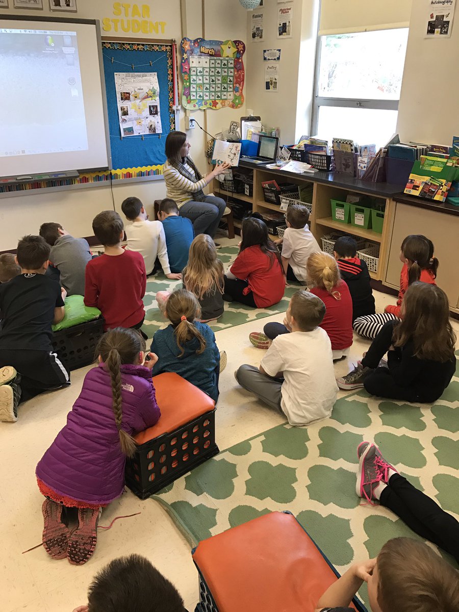 MrsKritiotis's tweet photo. Happy Birthday, Dr. Seuss! #ReadAcrossAmerica https://t.co/bwDsnkFauP