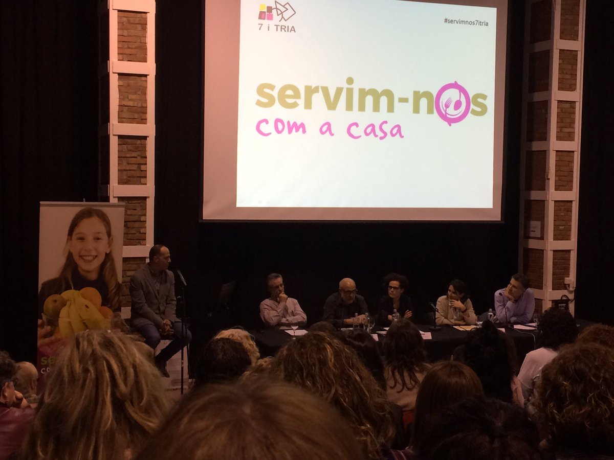 einiki1's tweet photo. Oriol Carbonell, gerent i soci de #7itria fa la seva intervenció #servimnos7itria #menjadorsescolars https://t.co/ffy34QIowx