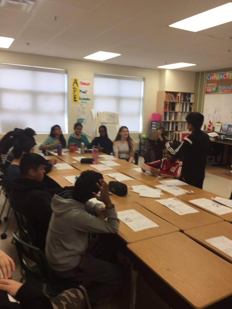 MrsBerry_Shaw's tweet photo. 8B debating the issues at the Charlottetown Conference. https://t.co/kDuhrtPE1e