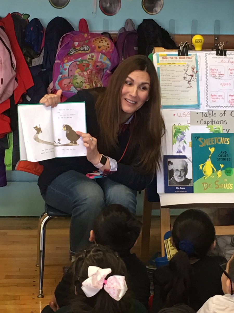 bhart610's tweet image. Thank you for supporting reading during #sasreadingweek @HFSCWisconsin @tamitaolivas we appreciate it! #saspride