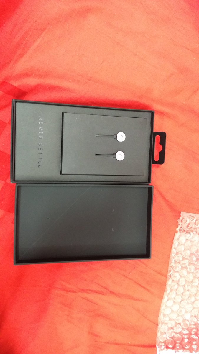 ca_jagdeep's tweet photo. To my disbelief, these are actually earbuds from #OnePlus ,hats off to presentation
#perfection
#oneplusrocks
#supportentrepreneurship https://t.co/ApSzceMKwQ
