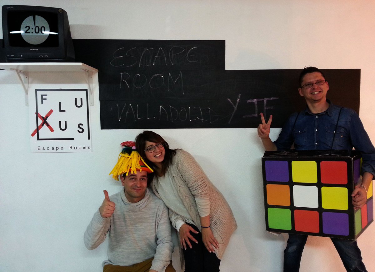 fluxus_games's tweet photo. Nuestros compis de @EscaperoomVA han venido a jugar y han salido con 58m en el reloj 👀😁 un placer teneros 💕 https://t.co/GV6a2f6yxS