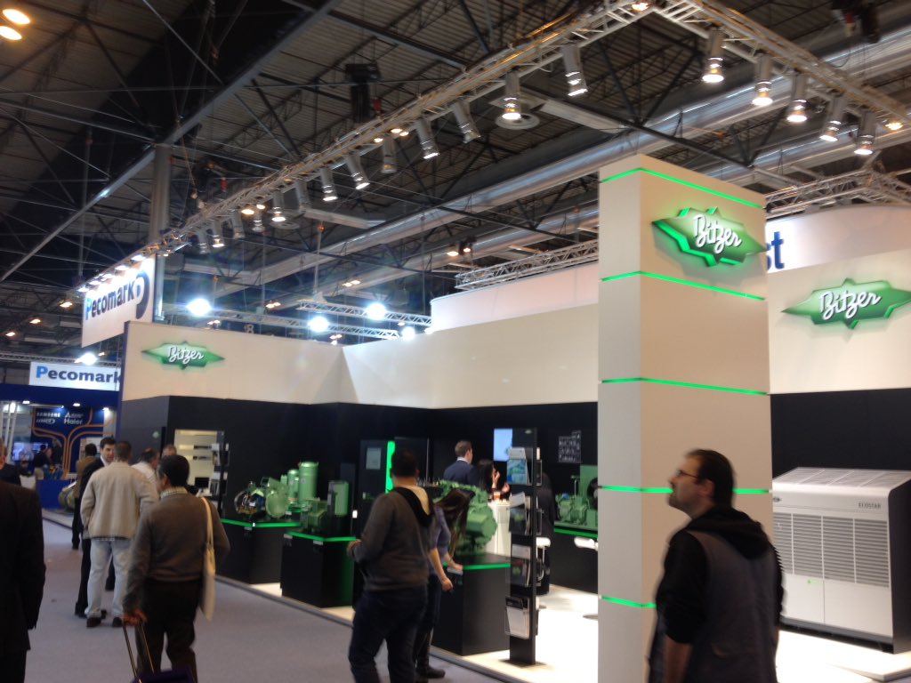 Netfrost_es's tweet photo. @nefrost Mucho público y grandes marcas @TechnoblockSL #bitzer #GEA #mycom exito de @Feria_CR https://t.co/KHlddZOggT