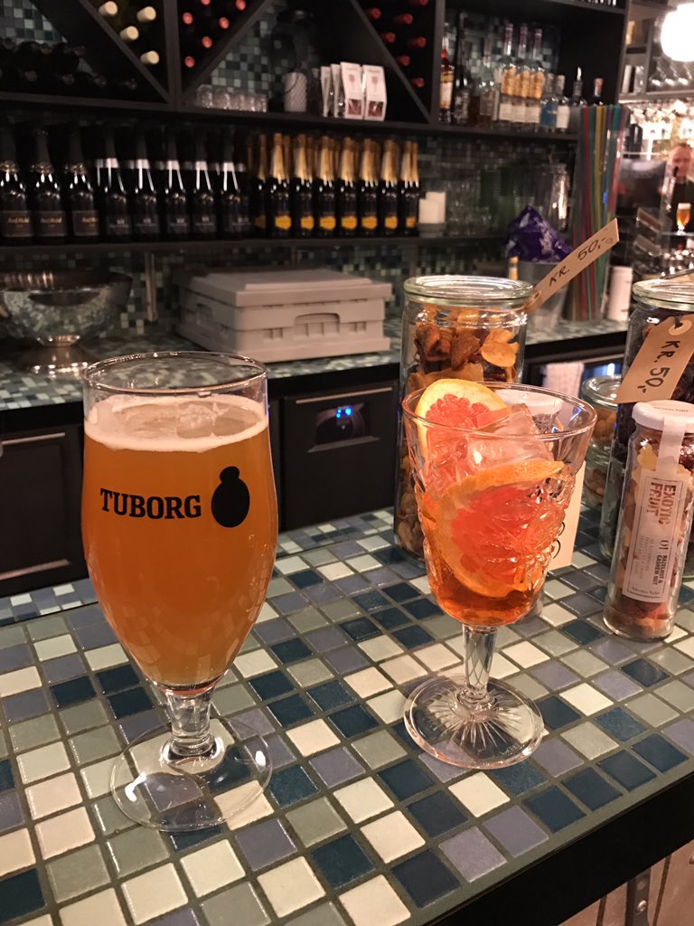 anettejunge's tweet photo. @AidaLive @YouTube uhh I will. Cheers 🍻 https://t.co/D30QLURBJH