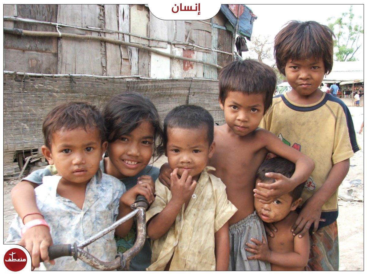 فقرٌ نعم لكنه أمان، البعض الآخر بقربهم يهربون من الموت في البحار.

#إنسان
#منعطف