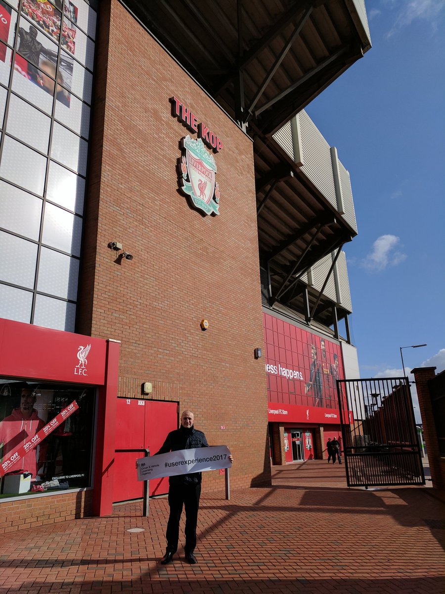 mcusertesting's tweet photo. The @DVLAgovuk #UserExperience2017 banner has been displayed at a number of famous landmarks in #Liverpool over the last two days! #insight https://t.co/DhijGJ88x2