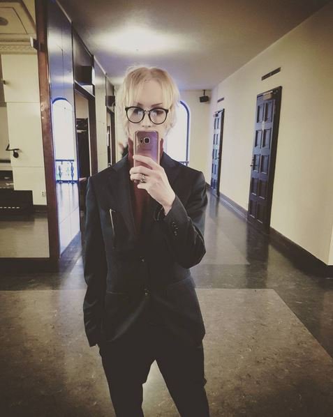 YOHIOChile's tweet photo. [02/03/17 YOHIO Instagram]: "De los #grammis17" https://t.co/fiUIFvPPPL
