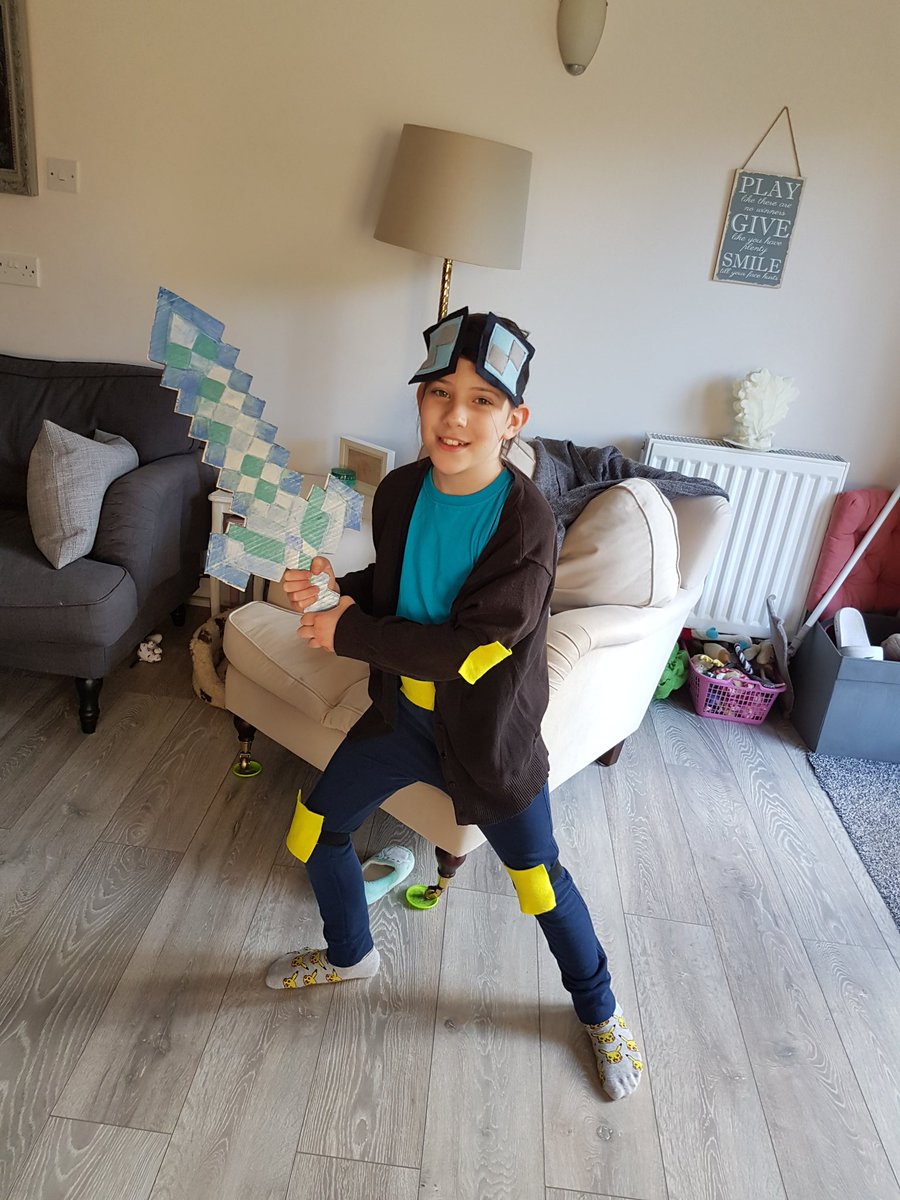 J0dieKay's tweet photo. World book day @dantdm she was so excited to be her hero for the day! https://t.co/AlIdIEjsJ5