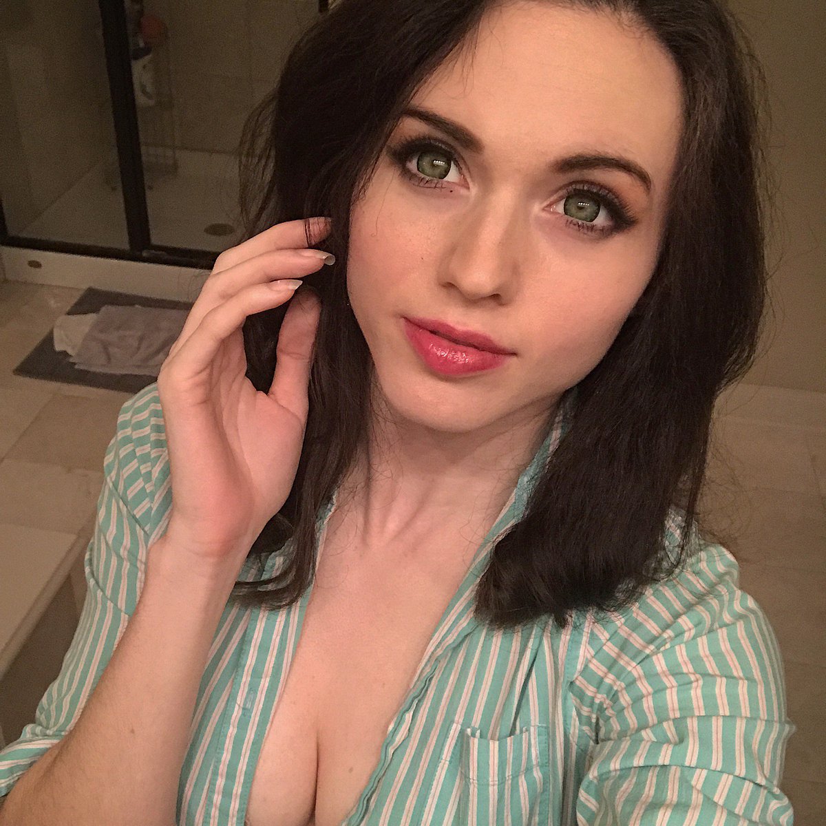 Amouranth before and after