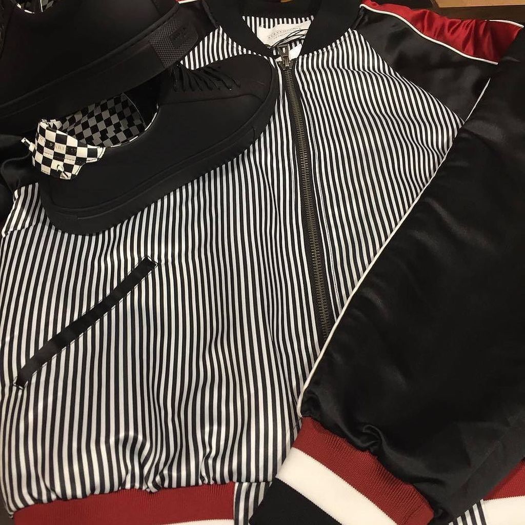 ELEVENPARIS_US's tweet photo. You can never go wrong with a bomber and matching kicks.. #elevenparis #linkinbio https://t.co/bBTCcuazqD