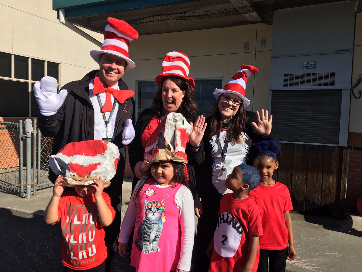 outdated_acct's tweet image. Celebrating Reading the Coyote Way #DrSuessDay #ReadAcrossAmerica #npecoyotes #howlthecoyoteway @SOSCoatesK @MrsPraestNPE @ErinGertz