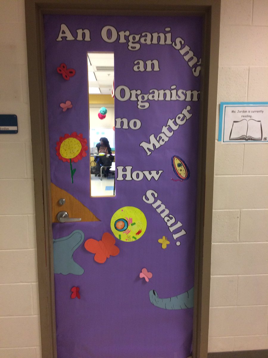 Pratt_ITRT's tweet photo. Read Across America has landed at #ElkoMS! How are you celebrating? @HenricoSchools https://t.co/ZlTopubCcY