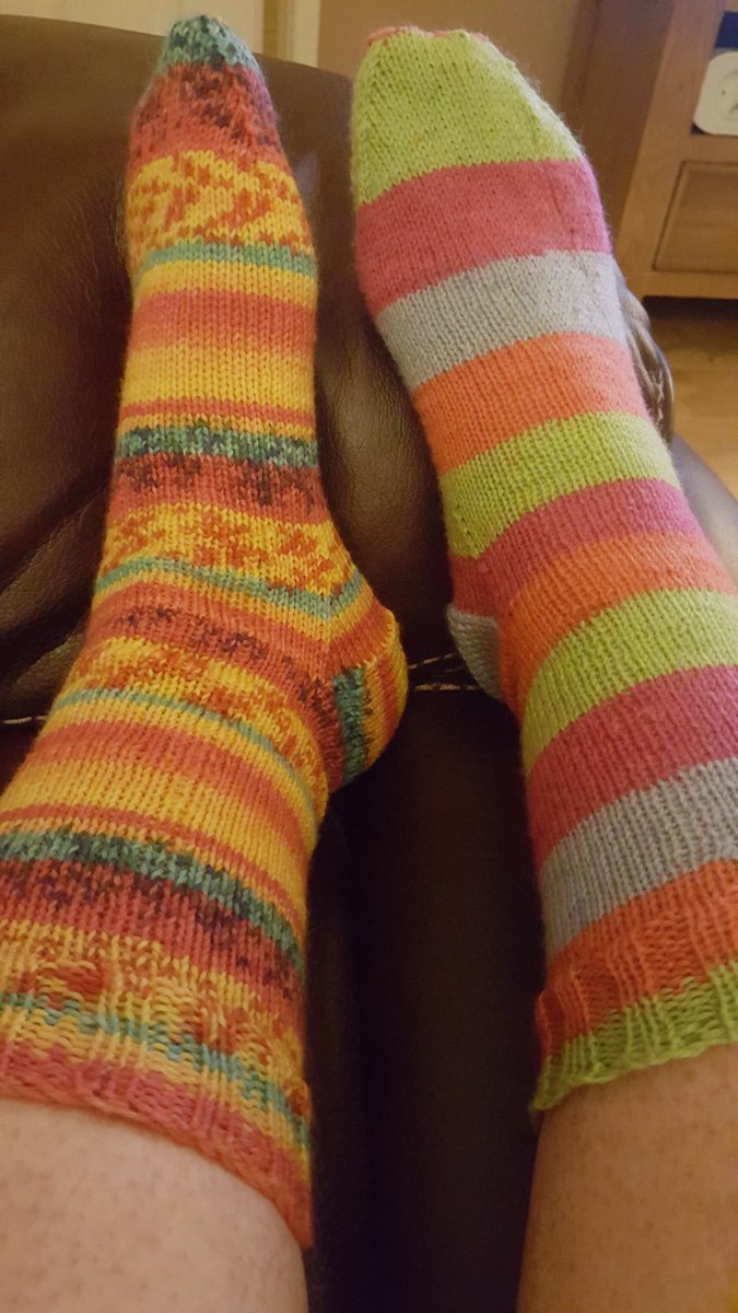 hellcathunter's tweet photo. New socks! #knitting #leftoverwool https://t.co/NdKub2dRZD