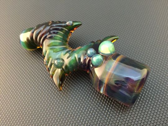 WorldOfBongz's tweet photo. Alien Chillum 👽 https://t.co/g5ehOCloZJ