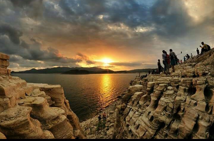 Larasati004's tweet photo. #wadaslintang #wonosobo #WonderfulCentralJava #WonderfulIndonesia @jokowi @Kemenpar_RI @LeoDiCaprio https://t.co/gAABGzJ5w3