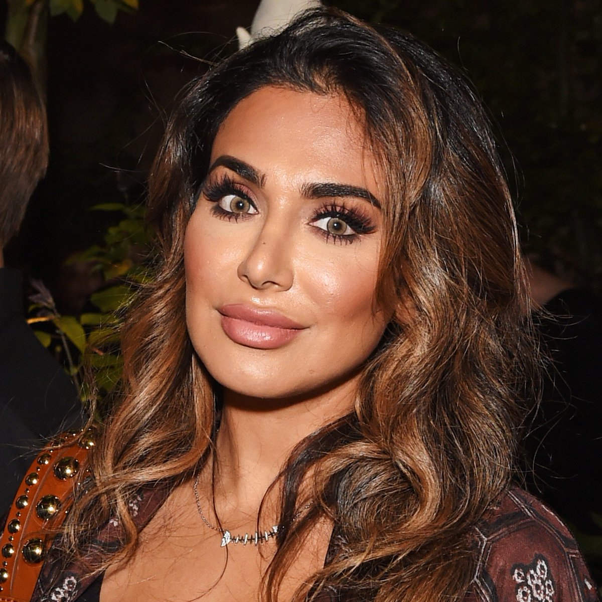 Huda Beauty’s 3D Highlighter Has Instagram Going Nuts brit.co/huda-beauty-3d…