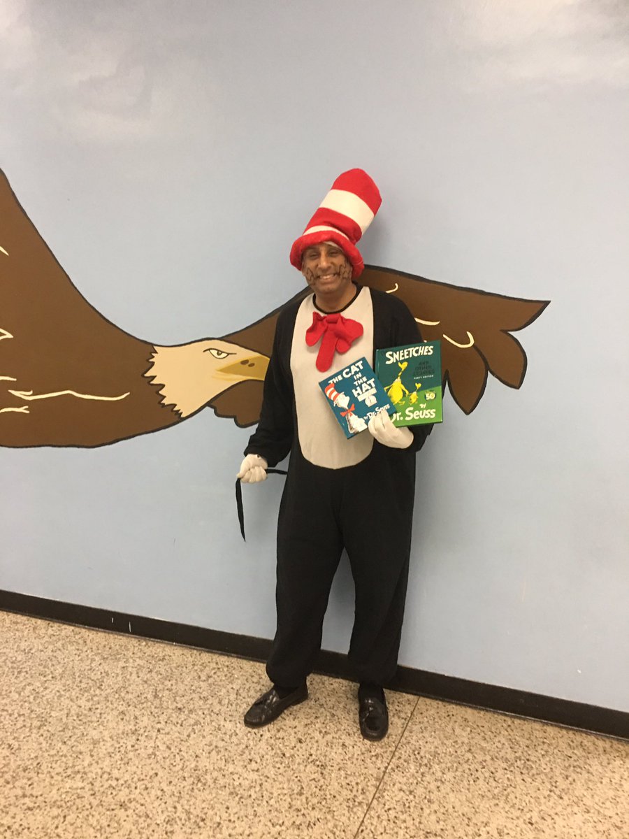 ParkLorah's tweet photo. LPE celebrating Dr. Seuss https://t.co/YpIzViDsMR