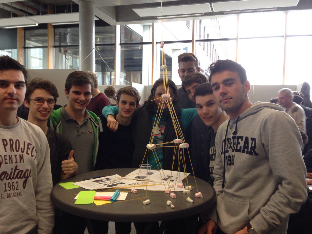 martine_va's tweet photo. Lancering van de InnovIT-wedstrijd. I1Talent studenten Go4IT TI@HoGentFBO https://t.co/elfgY3ZluF