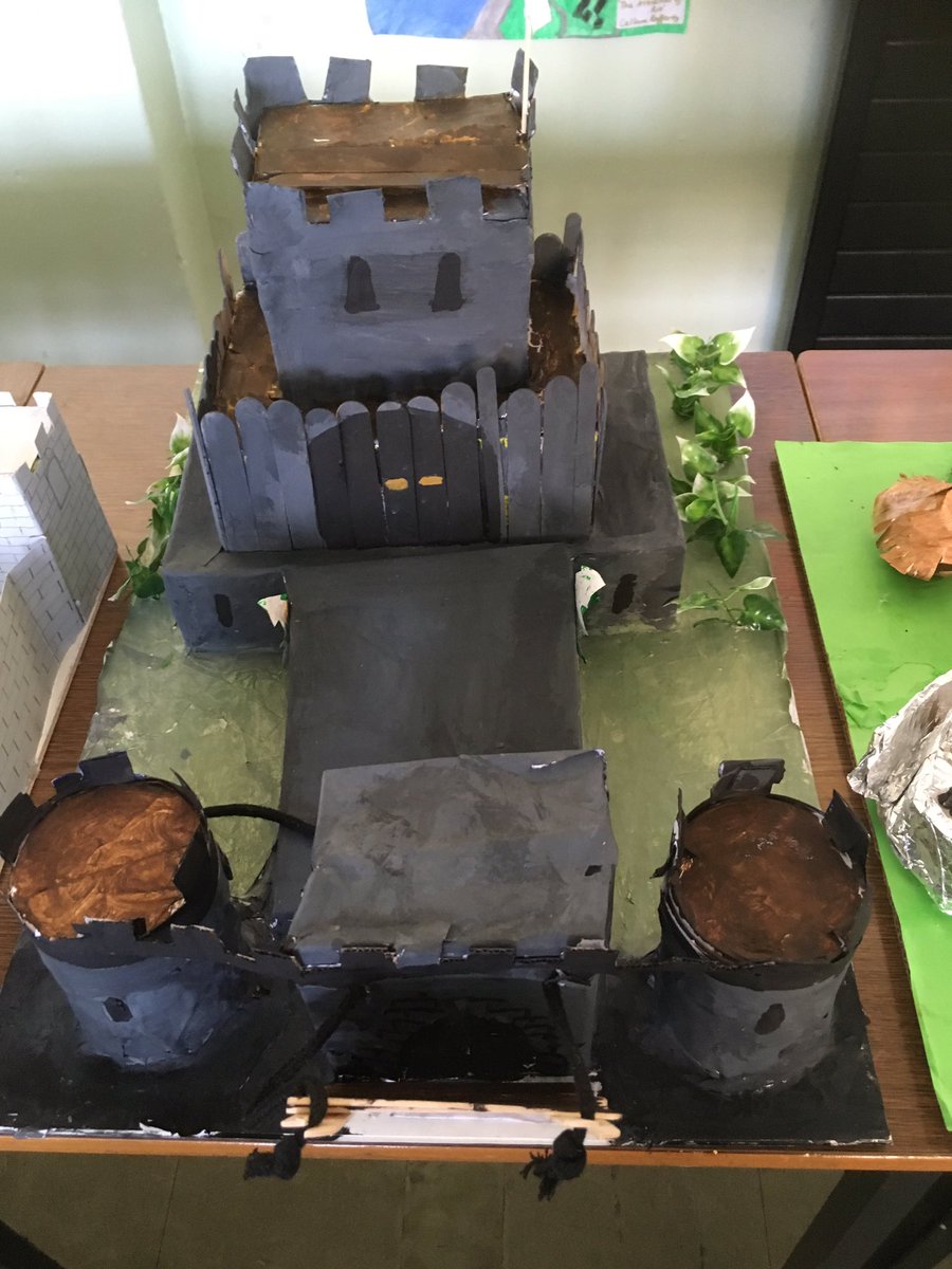 5thmsmcandrew's tweet photo. @PrimaryPlanet each castle was unique &amp; showed great imaginations https://t.co/EIEI5t1VHJ