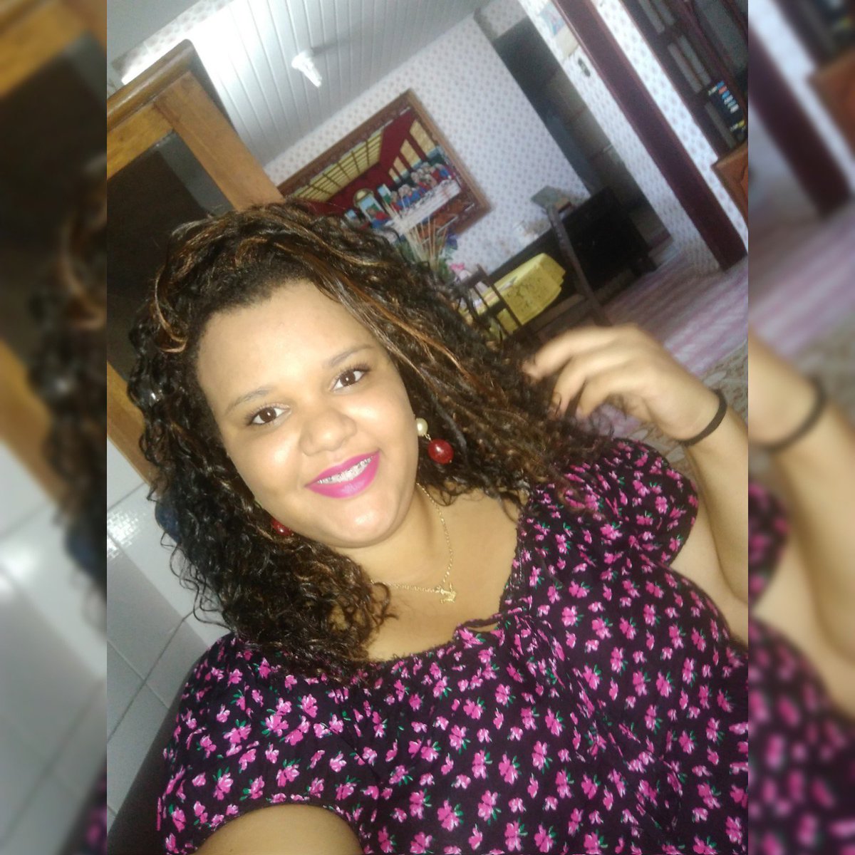 CarolinaHinode's tweet photo. É pra frente que se anda. É pra cima que se olha e é lutando que se conquista - _ 😃 https://t.co/WzRS5yrj5Z