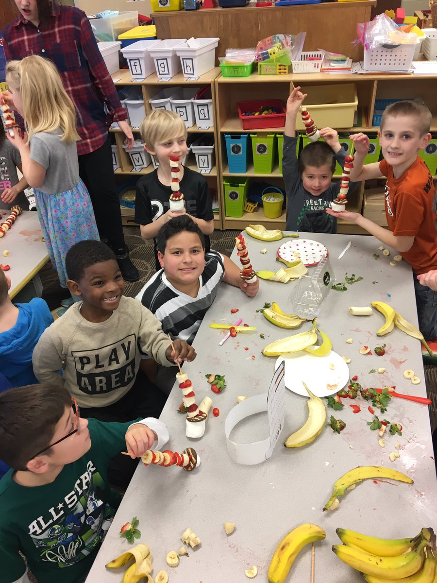 Court_Minnich's tweet photo. Happy birthday Dr. Seuss! We made cat in the hat kabobs with our @kinderwatkins buddies! @KBElementary https://t.co/Q4RCNzxrcp