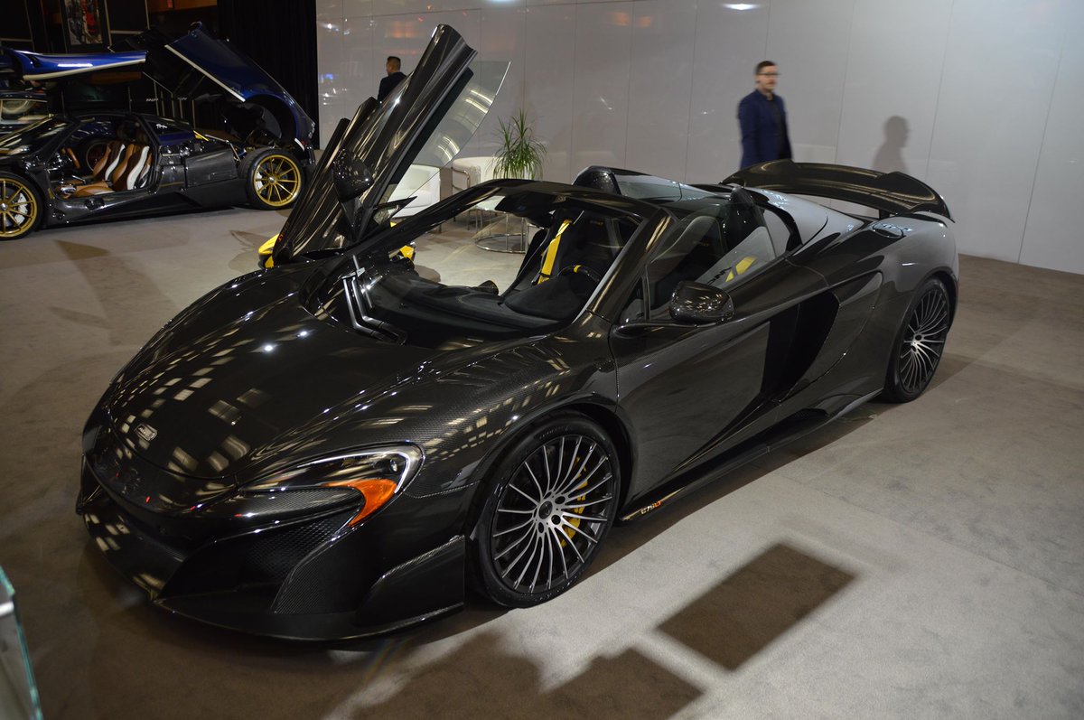 Earlsimxx's tweet photo. 1 of 25 McLaren 675LTS Carbon Series https://t.co/bUD74VVzPK