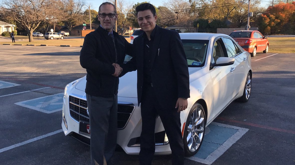 mponce9's tweet photo. I dropped out of college 1 yr ago. I became a car salesman. I bought fancy cars. I'm 19. Anything is possible. Just hustle everyday. 🙏🏼 https://t.co/e31ML8SyWX