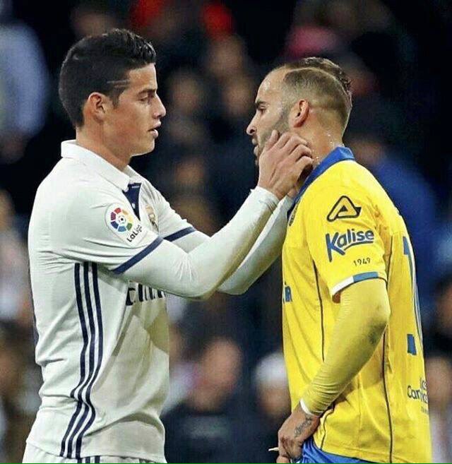 _RMTweet's tweet photo. Jese and James last night. https://t.co/5KIMzY2Aod