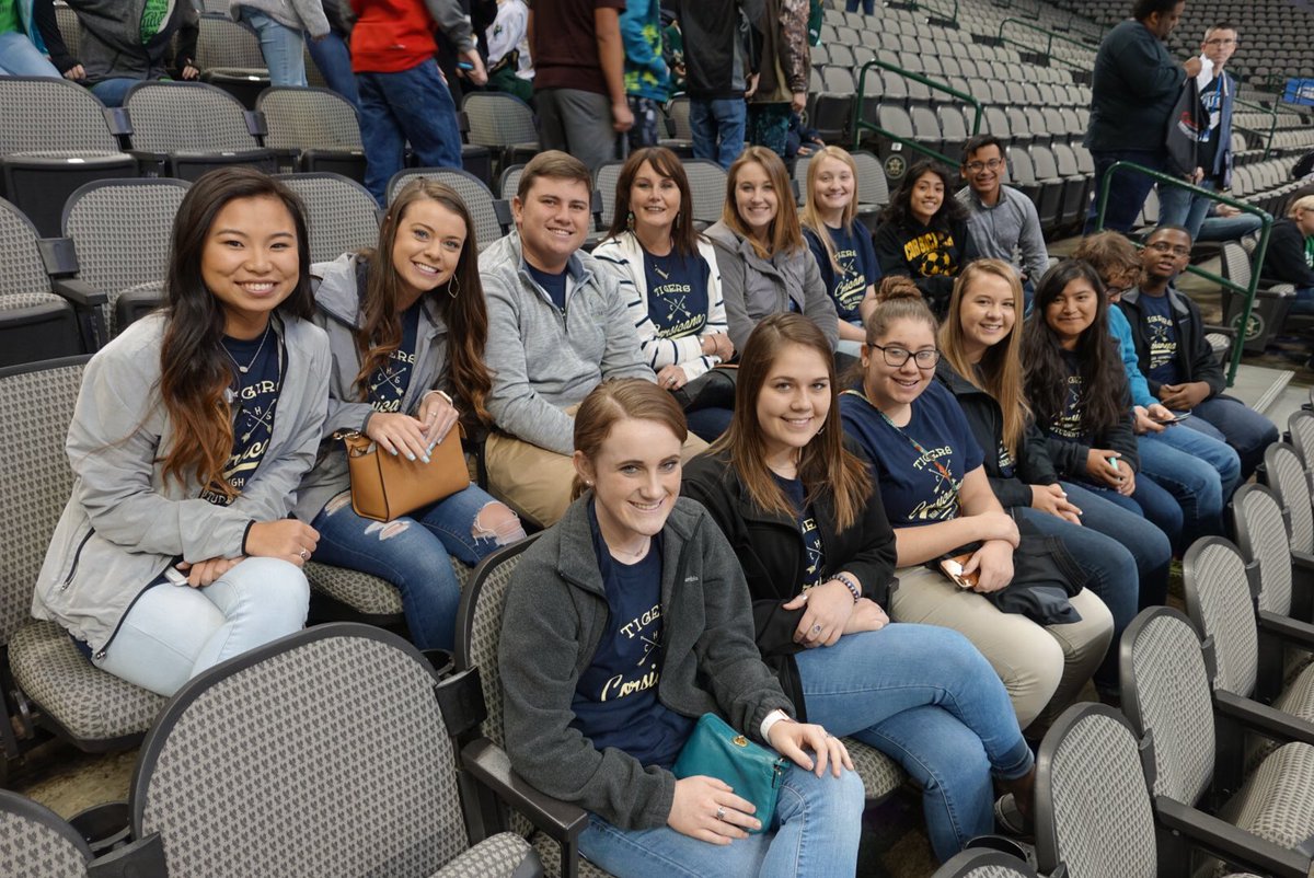 Stuco goes to see the Dallas Stars!