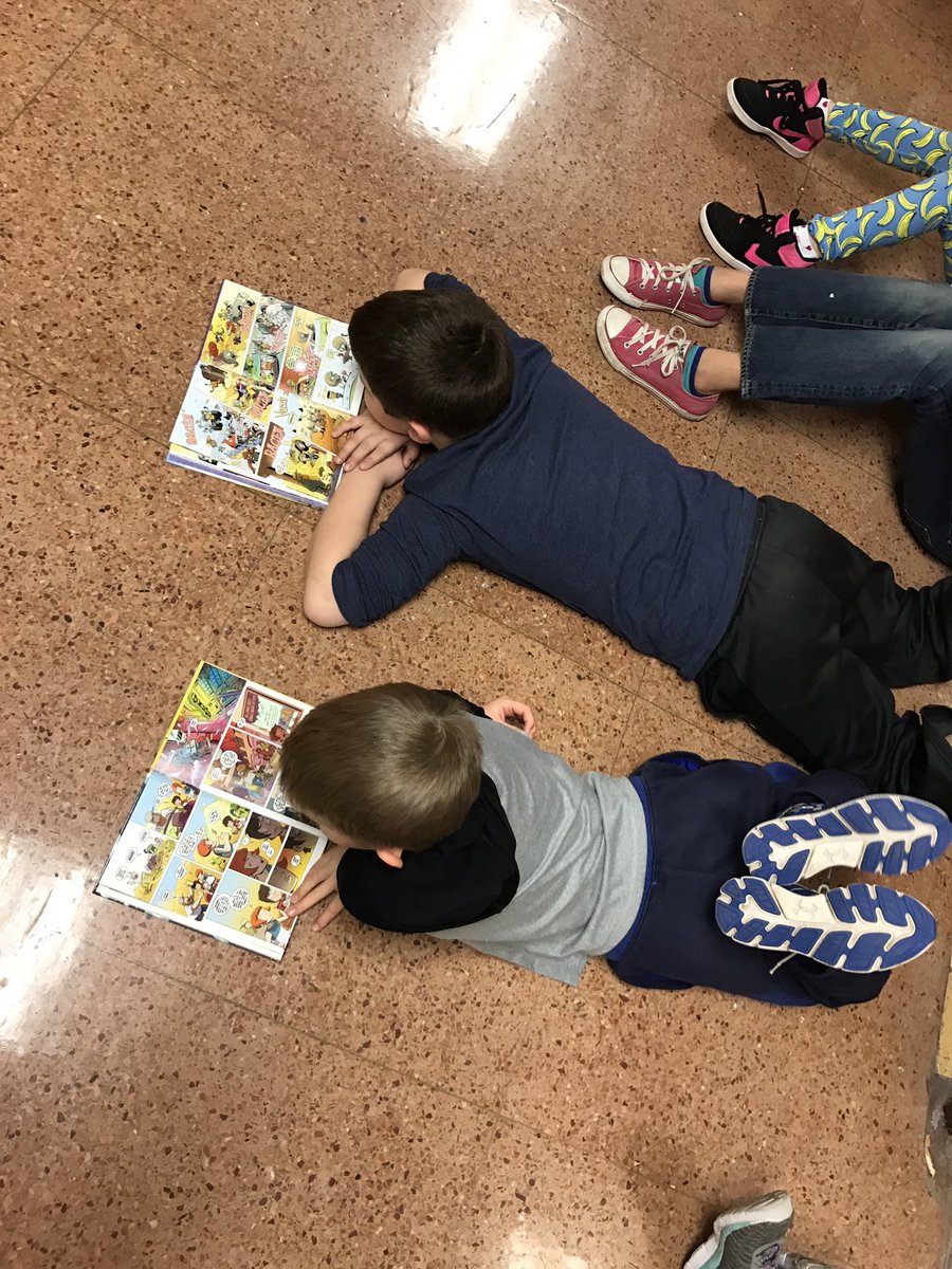 FRNElementary's tweet photo. Our students dropped everything and read on Dr. Seuss' birthday! #DEAR #DrSeuss #ReadAcrossAmerica #Franklin https://t.co/XwXIEzXXca