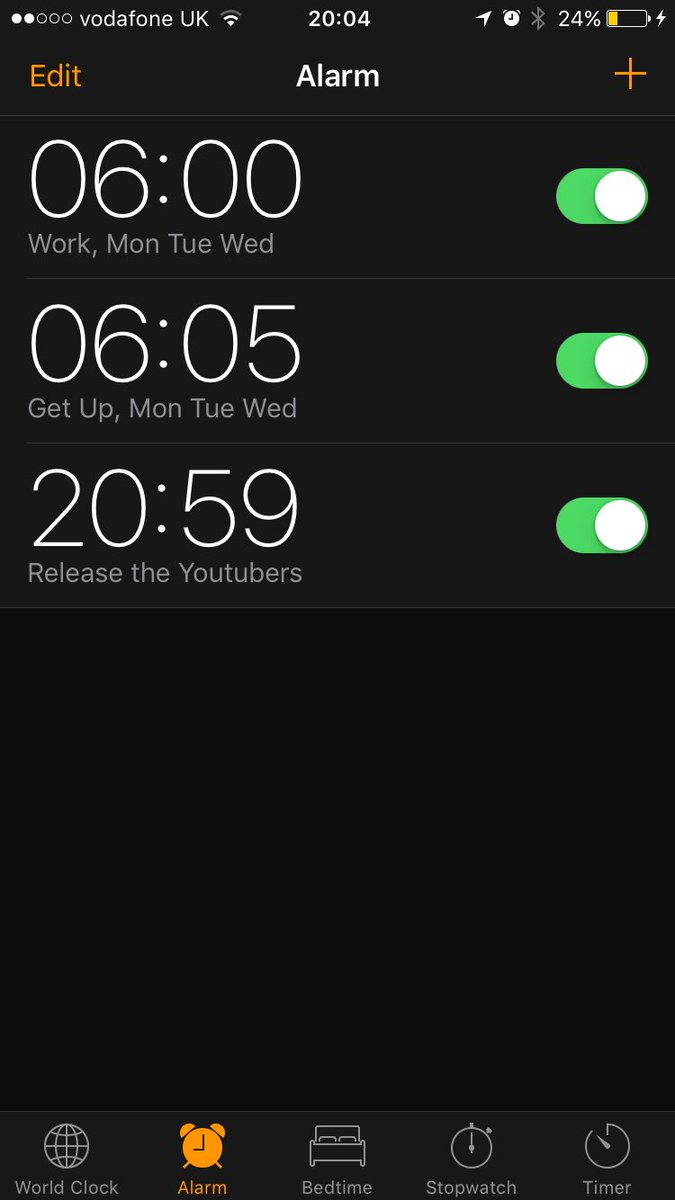 geoffhunt10's tweet photo. @PointlessBlog @Joe_Sugg @MarcusButler 😃🐶🐶🐶 #ReleaseTheYoutubers #ReleaseTheHounds https://t.co/cUHuiFx4sx
