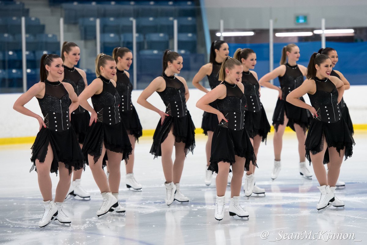 So #chic Canada🇨🇦! <a href="/MerakiSynchro/">Meraki Synchro</a> by @_seanmckinnon_ 💫#synchronizedskating #verychic #teamcanada #OneTeamMVMT #synchro #Meraki