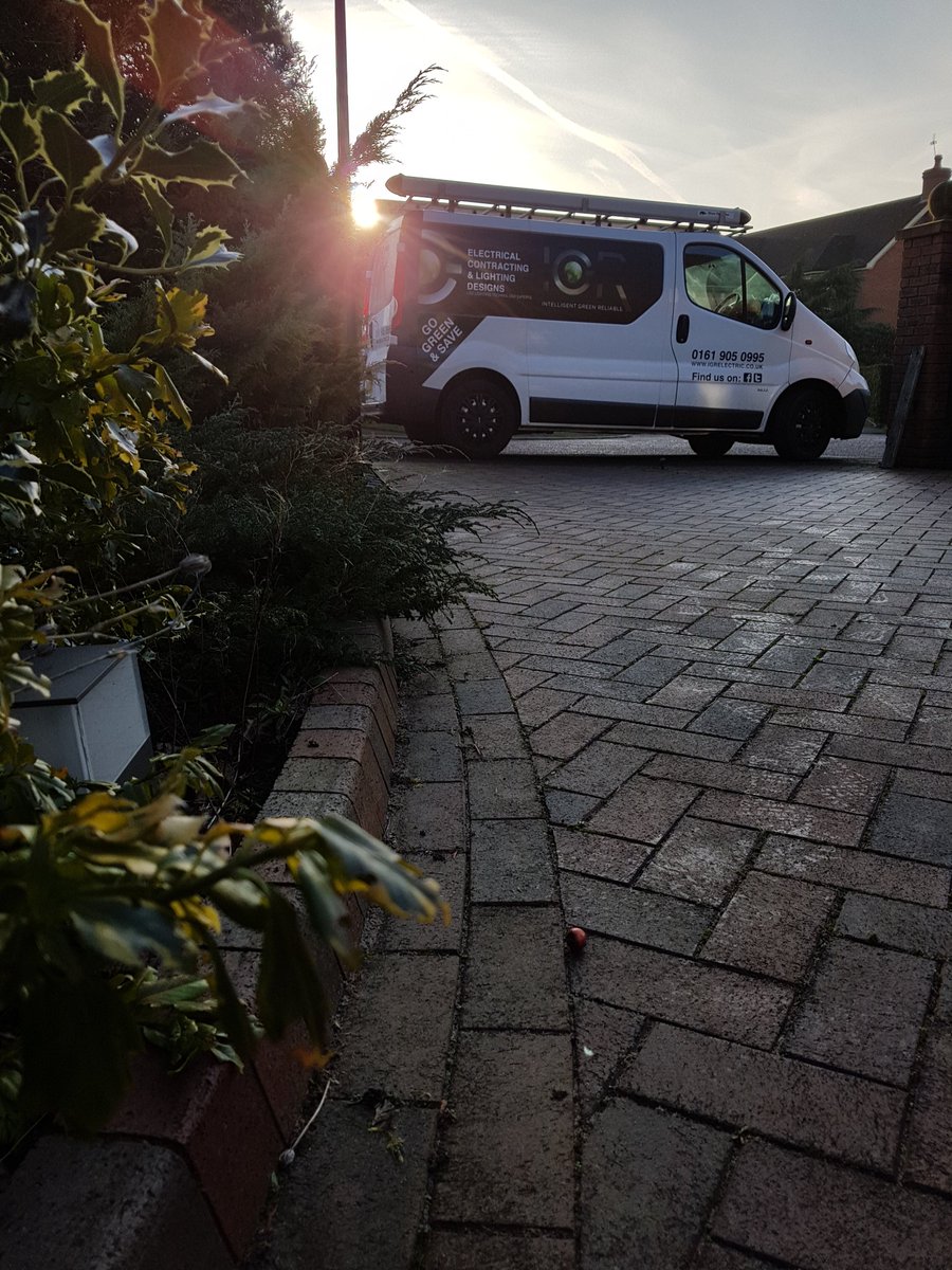 igrelectric's tweet photo. #IGR provides complete service! #design #installation #dataWiring #videoDistribution #smartHome #cctv #altrincham #wilmslow #knutsford https://t.co/lVXI1QkHAk