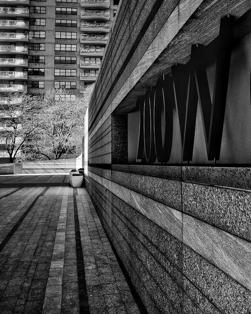 rahimrasul's tweet photo. Lines on the Upper WestSide #fujifilm #x100t #fujifeed #myfujifilm #fujifilmx_US #fujilo… https://t.co/xzk0Fx5W5H https://t.co/YbYtIooLhZ