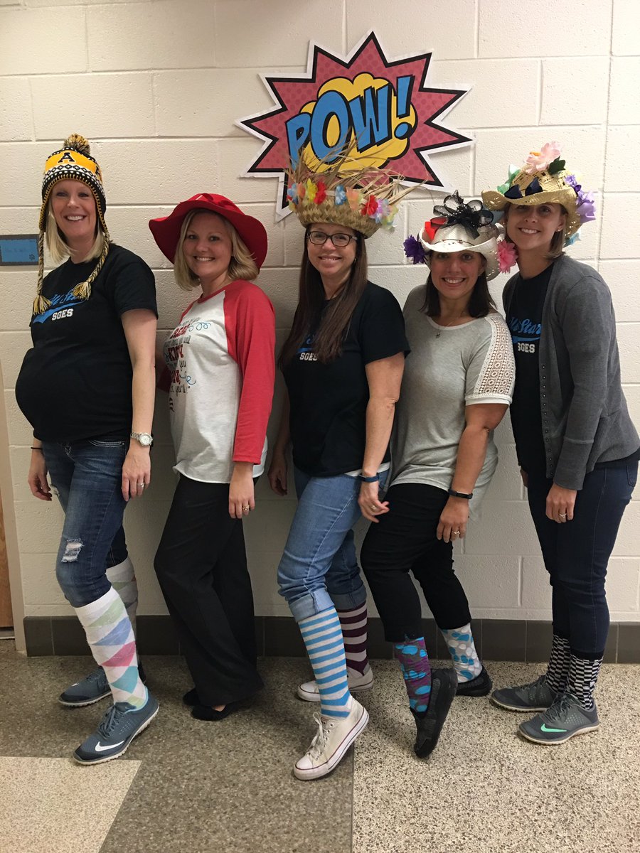 HildaServello's tweet image. Crazy hat and sock day! @SedgeGardenES