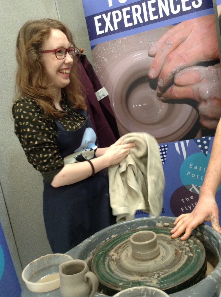 eastnorpottery's tweet photo. @BrightestBulbs pleasureπwe β€οΈyour niche approach to video #training #greatidea #toppotter https://t.co/r0iq4MuWdZ
