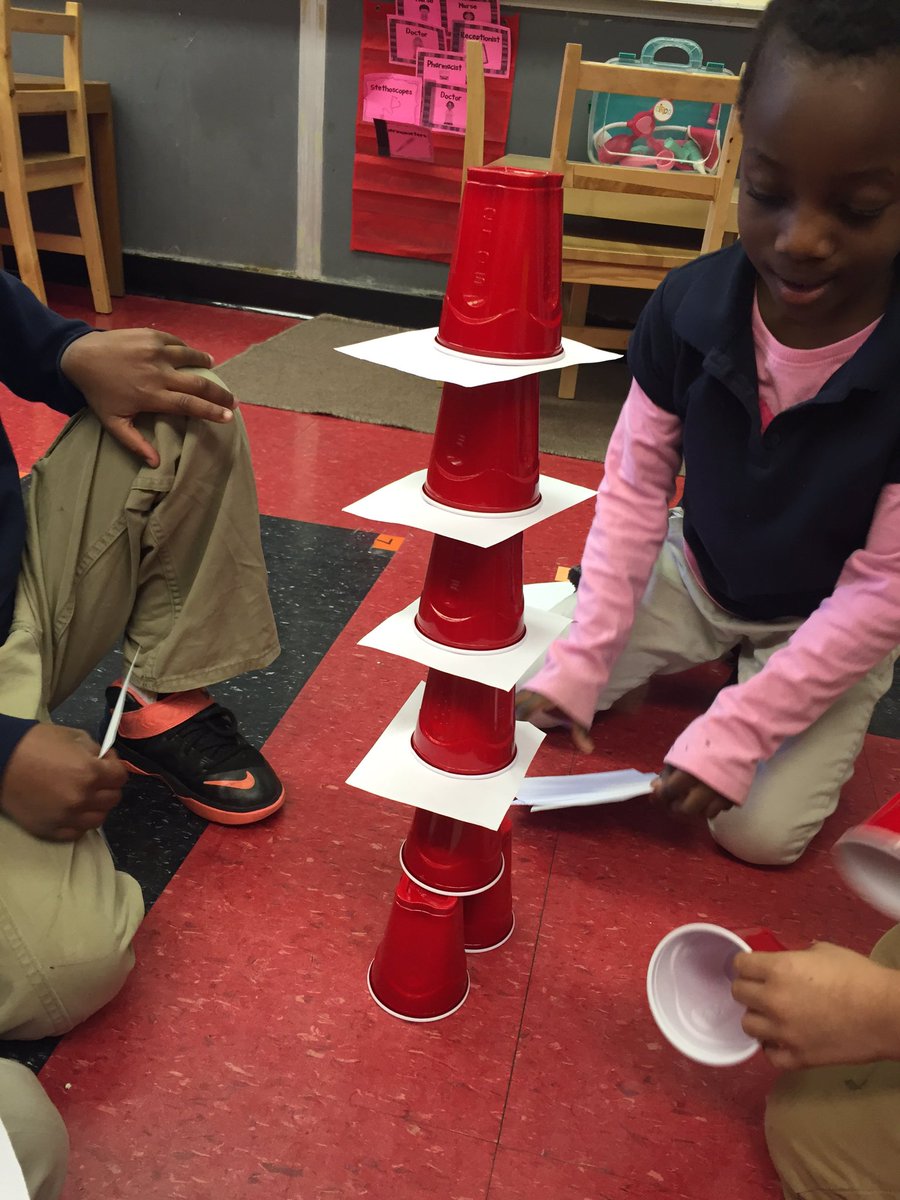 MsZelmans_Class's tweet photo. So much fun celebrating #DrSeussDay! My favorite part was seeing little lions tackle a cat in the hat #STEM challenge #Lakeland12 https://t.co/0nqf1NNfzx