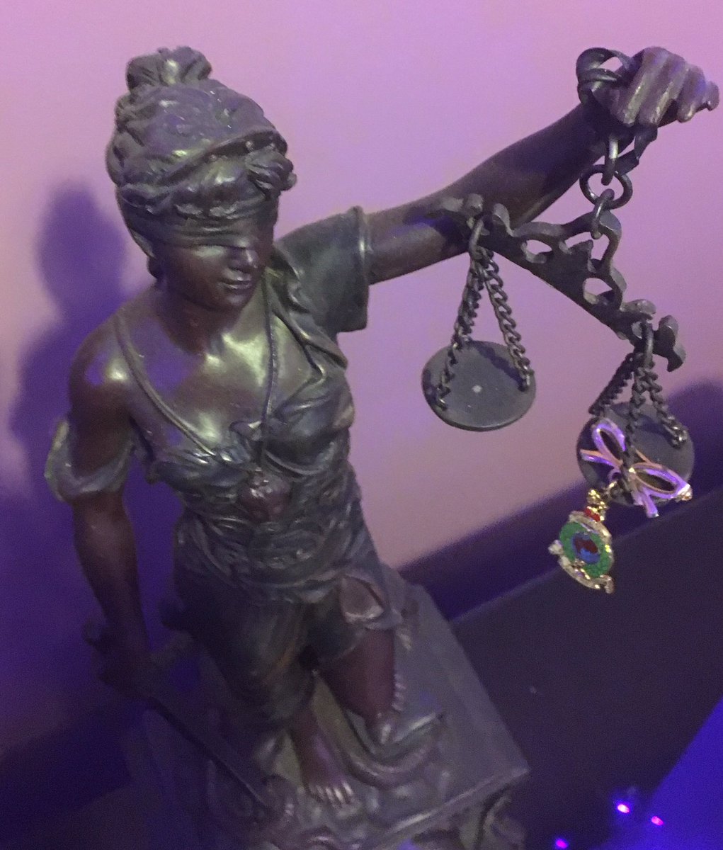AlluviaSilt's tweet photo. #RespectOurTroops #Military #FreeSgtA #LadyJustice #Justitia #RoyalMarines #Sculpture #Librian #CriminalLaw #Oxymoron #HouseOfLords #Trauma https://t.co/ihehx3DSYr