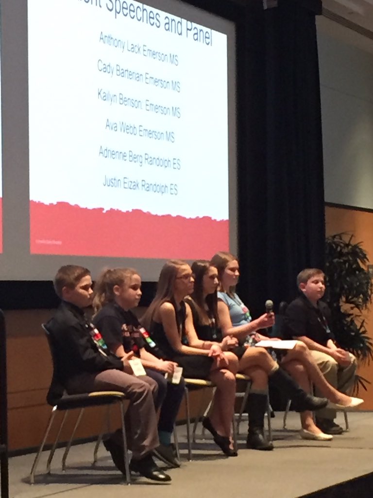 LivoniaDistrict's tweet photo. Proud of our Leader In Me students representing LPS at the Michigan Leader in Me Symposium!
@TheLeaderinMe #rethinkMi #leaderinmyselfie https://t.co/ji2Nx780SW