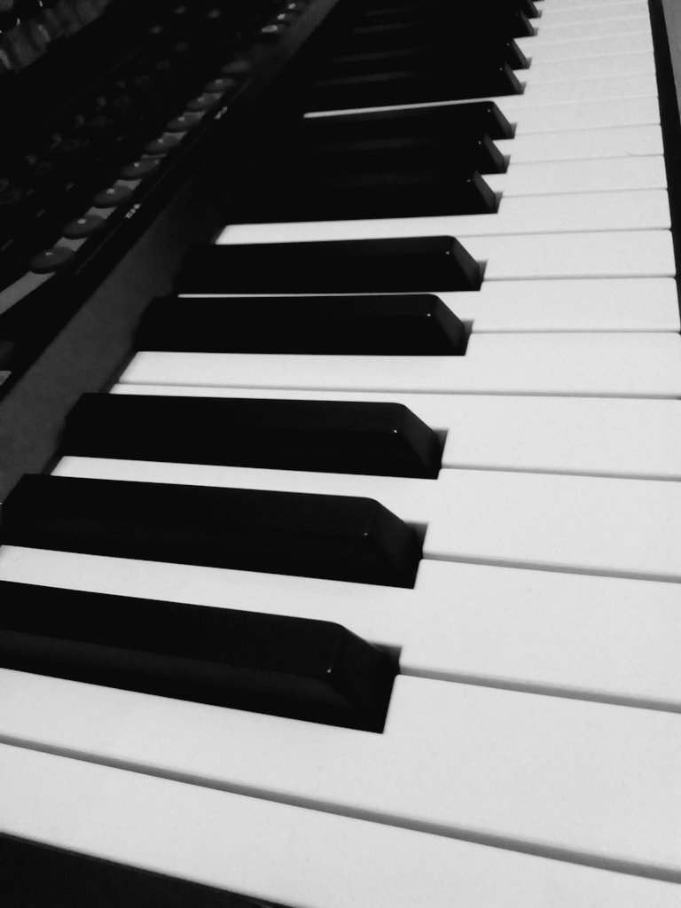 dancarrizalez's tweet photo. https://t.co/yNKg7KlCWE our #music on #luckstock #musicformedia #divaproductionmusic #royaltyfreemusic #Filmmaking #musiclicensing https://t.co/jWWp6NHnmE