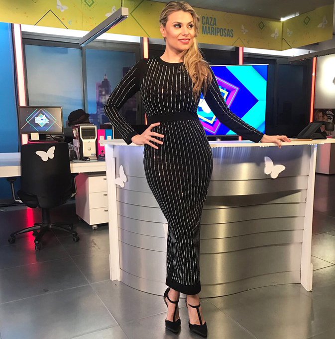 Os veo 👀, nos vemos? @cazamariposastv 🦋 https://t.co/TAIH8vcSd5<a class="tags" target="_blank" title="On Twitter" href="/?out=eyJ0eXAiOiJKV1QiLCJhbGciOiJIUzUxMiJ9.eyJpYXQiOjE3MjMwMjgxODUsImlzcyI6InR3cG9ybnN0YXJzLmNvbSIsIm5iZiI6MTcyMzAyODE4NSwiZXhwIjoxNzU0NTY0MTg1LCJyZWRpcmVjdF91cmwiOiJodHRwczovL3R3aXR0ZXIuY29tL2NhemFtYXJpcG9zYXN0diJ9.zcfDuy3nAIW4LU6kfdZ0hXQbRKYMdBUuJBlhklBtlSgMqSEVb_sVzPaby2GT917uKHkR-o40fkk5zTFsTAAcSw">@cazamariposastv</a><a href="/tag/portbalis"class="tags"><span>#portbalis</span></a>