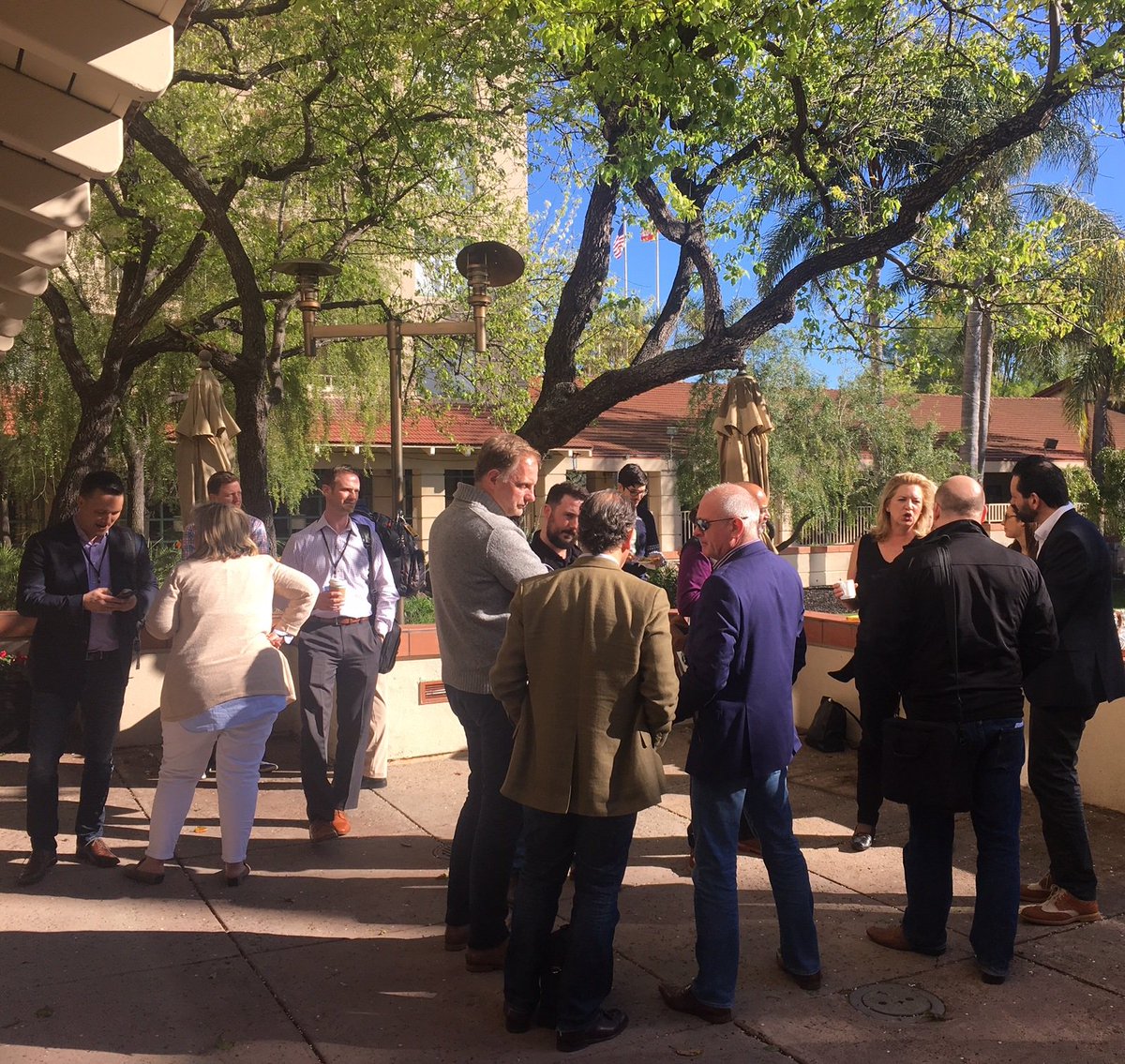 Tegile_Events's tweet photo. Many ideas shared in the beautiful California sunshine at @Tegile #SKO17.  #privateCloud #storage #innovation #onprem #Cloud https://t.co/PxJFX8JbDT
