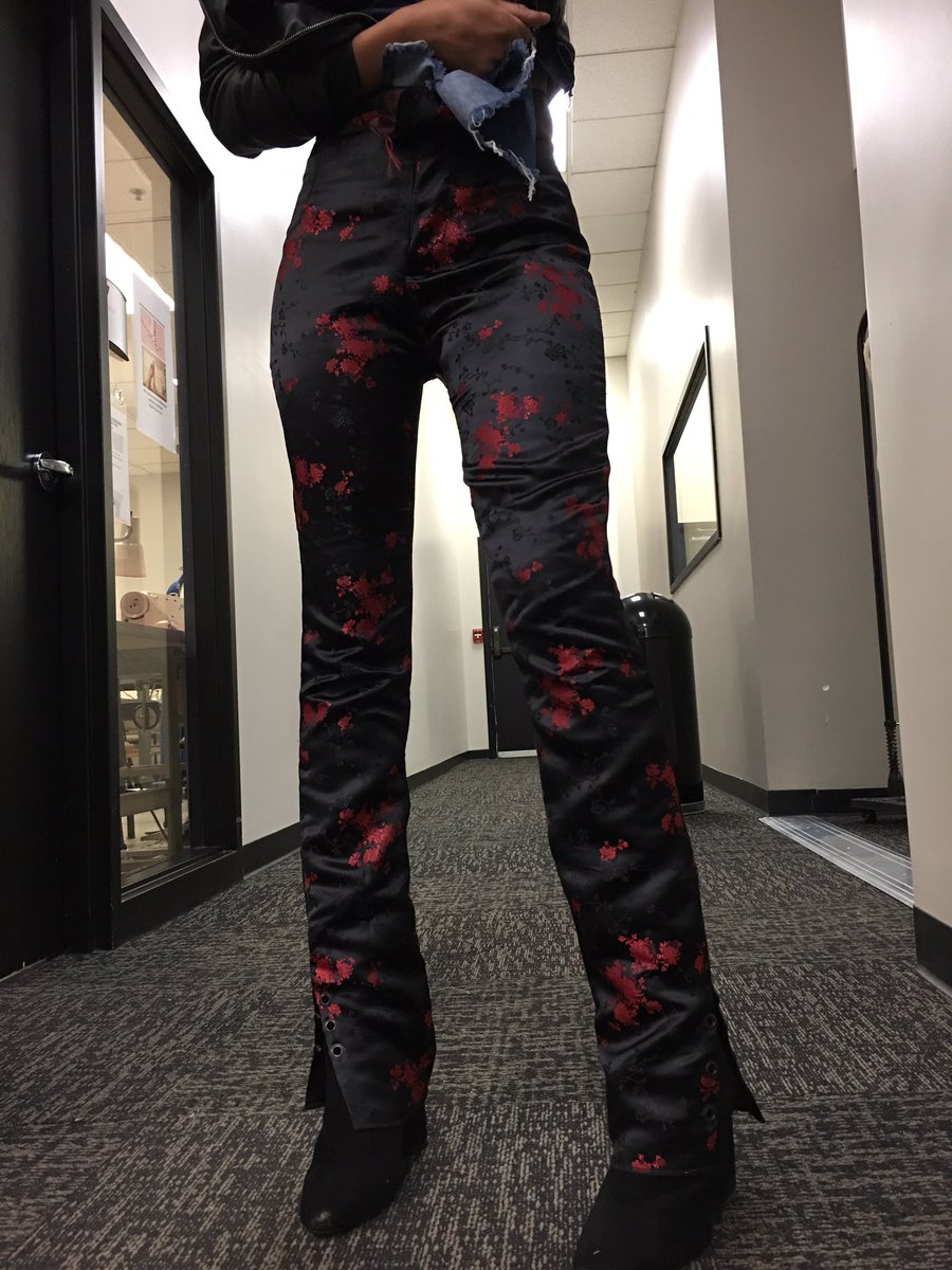 tylermorganstu's tweet image. pants almost done. 🖤❤️🎴💮 #Tyland