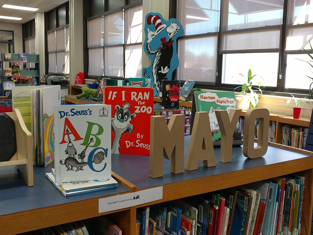 MayoDemoLibrary's tweet photo. Books out #ReadAcrossAmerica #tpslibraries #sucesstps https://t.co/O4Wq48xD6V