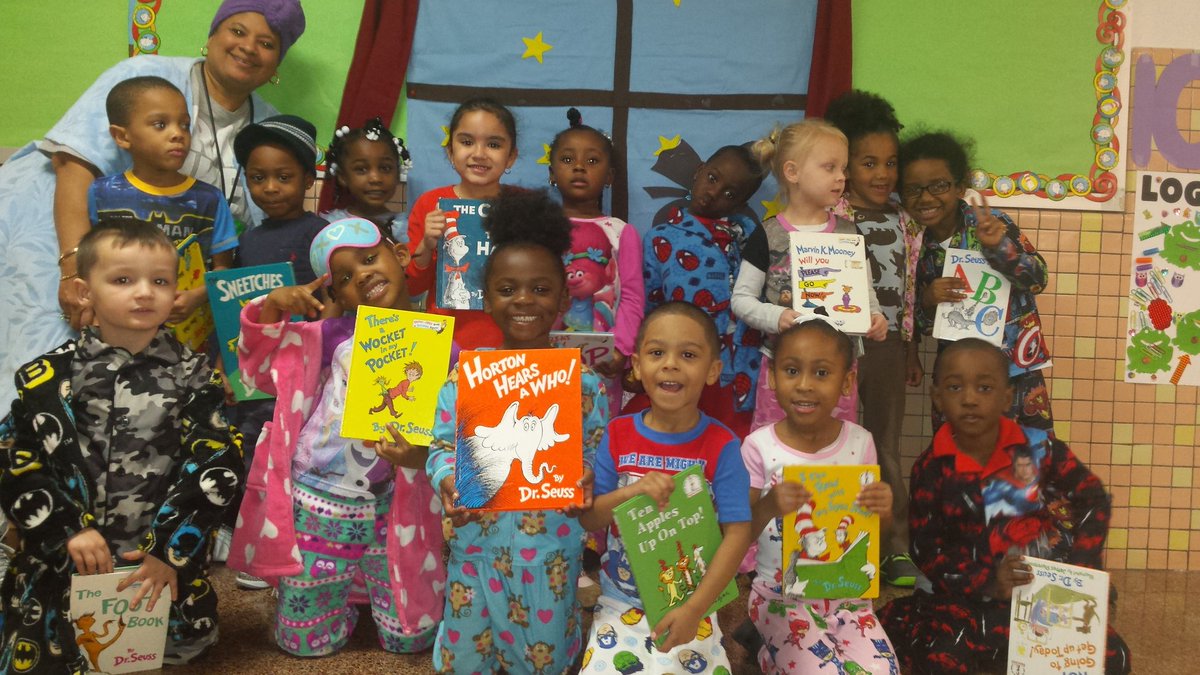 We love our guests readers!!! Happy birthday Dr. Seuss!! Today was a great day celebrating you!!#espcubs #PJday