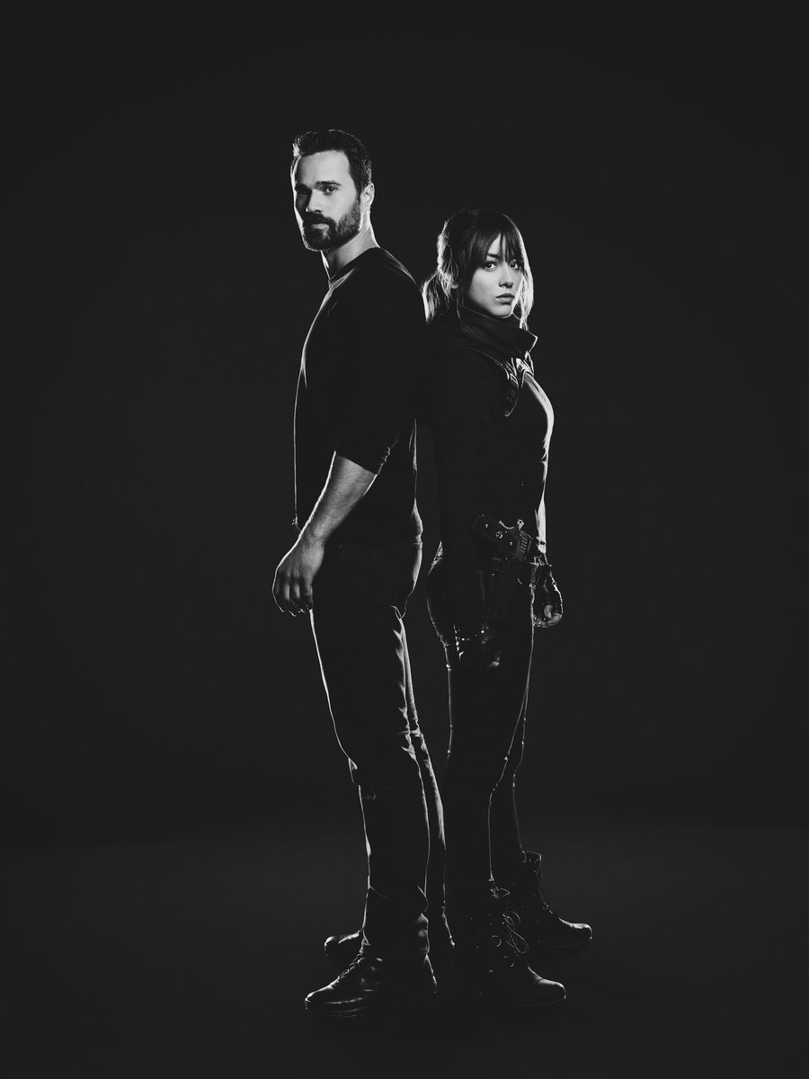 BrettDaltonOrg's tweet photo. #TBT to this Skyeward promo from Season 2. Can't help but wonder what's in store for them in the Framework... 😬 #DailyBrett https://t.co/4s80to8xeI