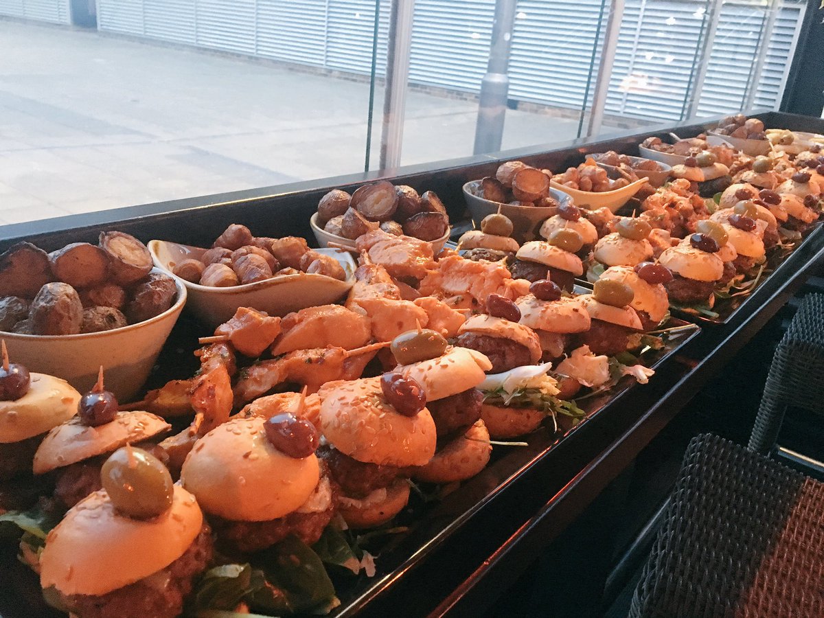 Great food 👌<a href="/ChampagneEbony/">CHAMPAGNE bar</a>
