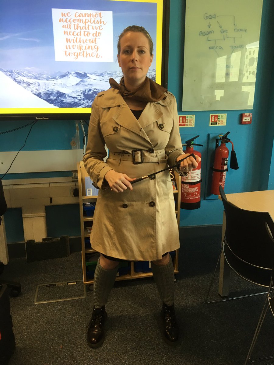 MrSut_'s tweet photo. #pankhurstpower @ #worldbookday @bradfordacademy https://t.co/8KB2BdsCRk