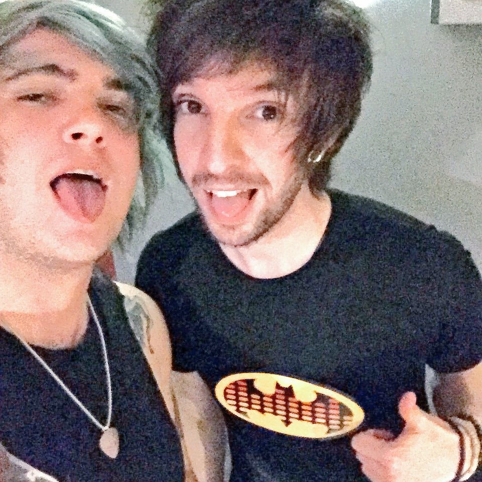 RobAutumnRuin's tweet image. Throwback #tbt @kieranlemon 🍻💪