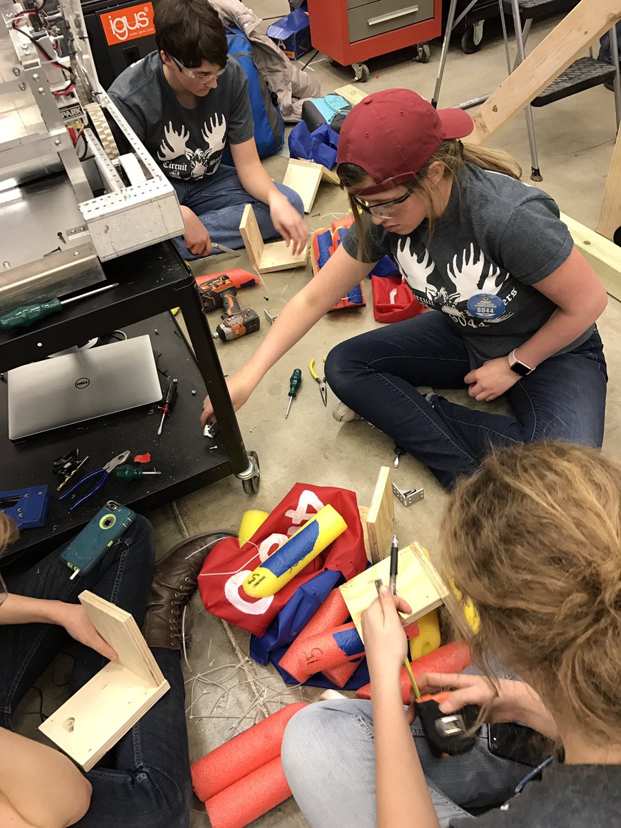 Deconstructed. 😢 The bumpers were just a little too tall. #OMGrobots #FRC